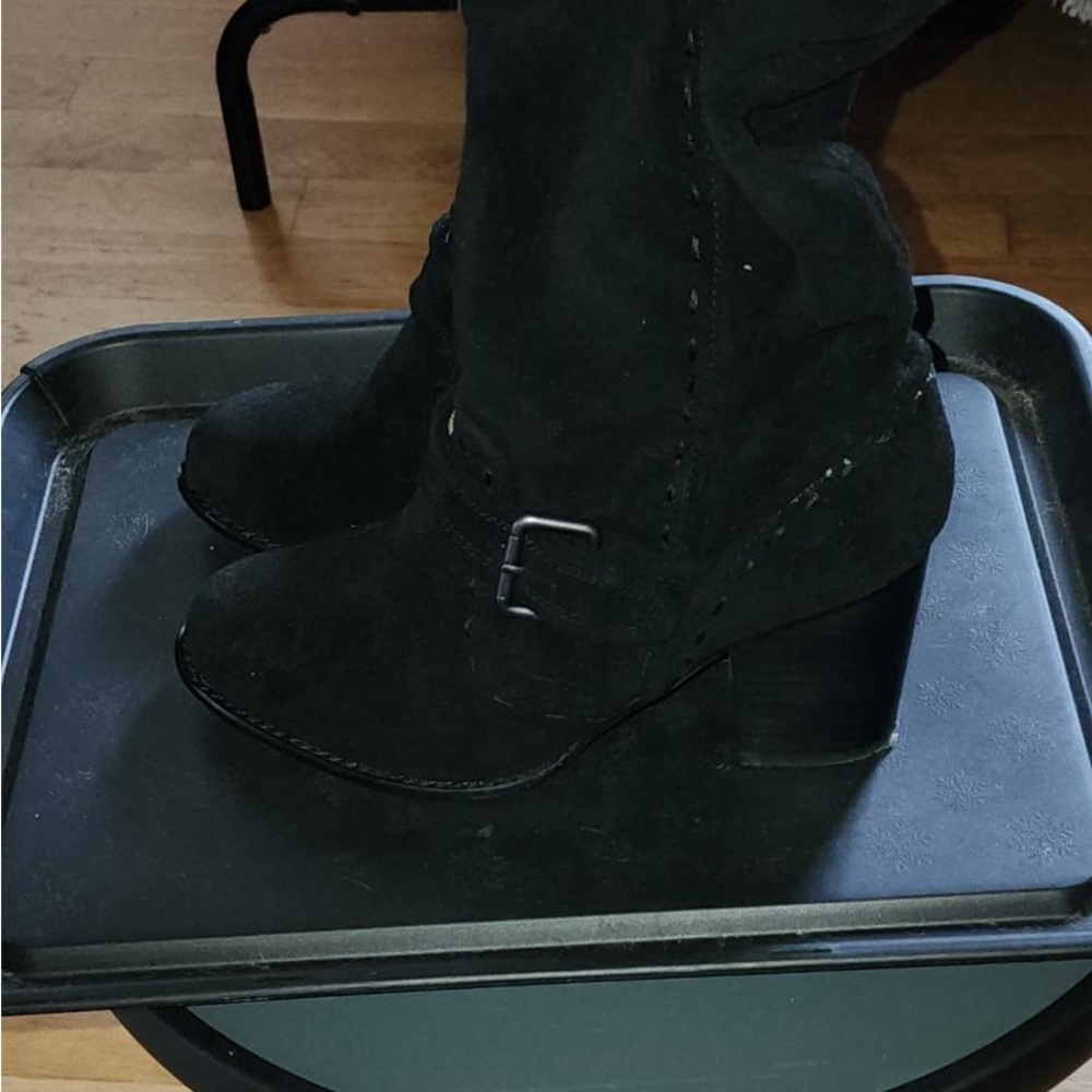 Boots - Picture 7 of 7